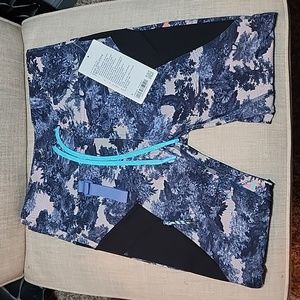 Lululemon Cargo SHR Hiking Leggings